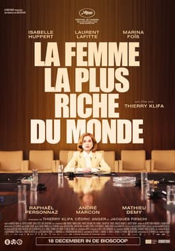 La Femme la plus riche du monde poster