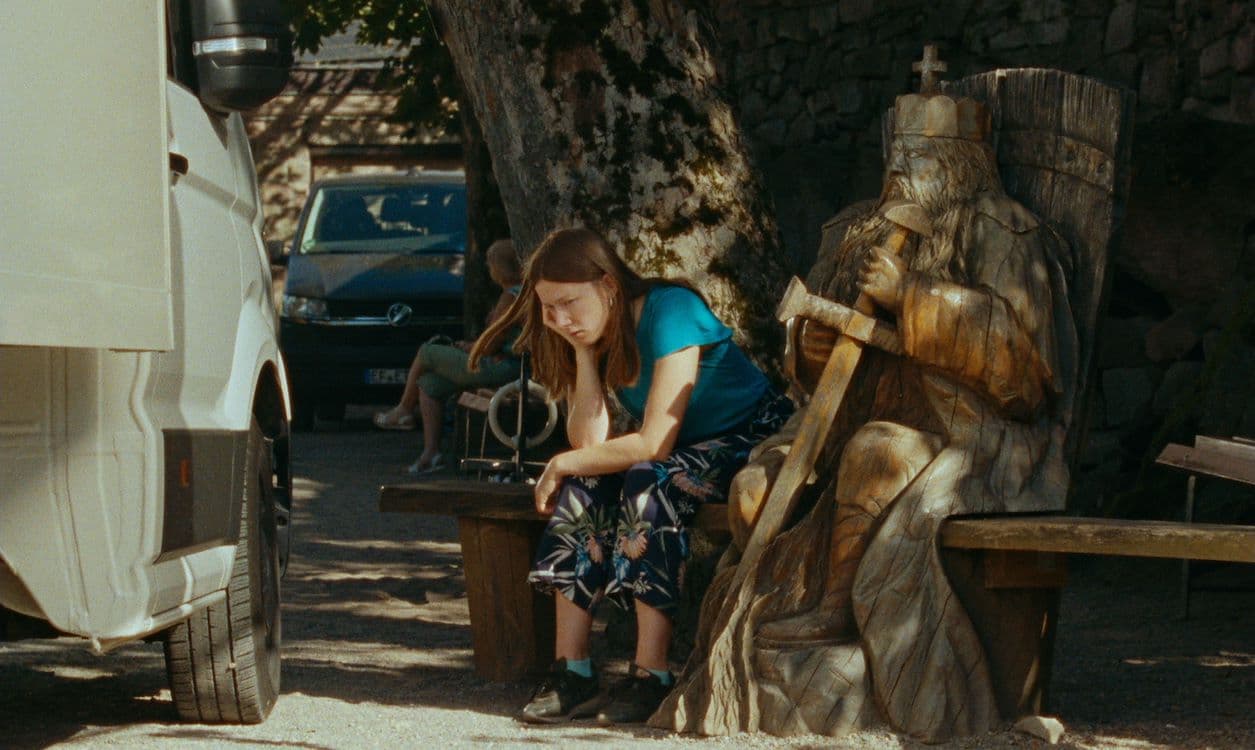 Still image